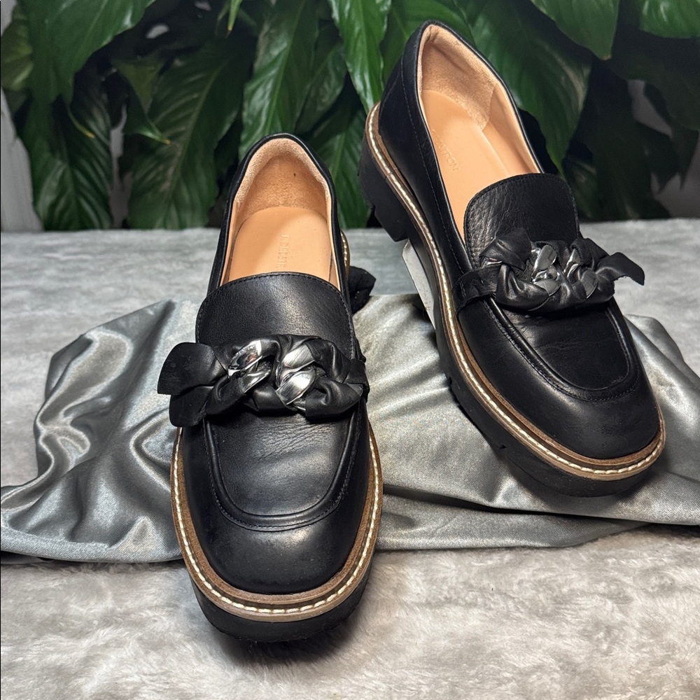 Nordstrom Leather Chunky Log Sole Slip-on Loafers-Black w/silver Chain Size 8.5M